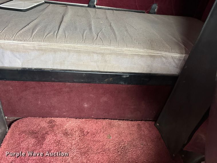 image for item EM5034 1994 Freightliner FLD semi truck