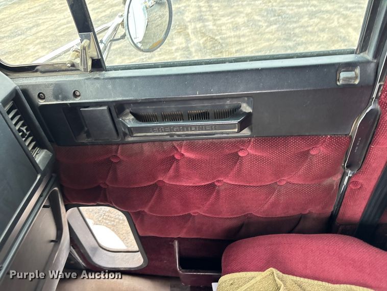 image for item EM5034 1994 Freightliner FLD semi truck