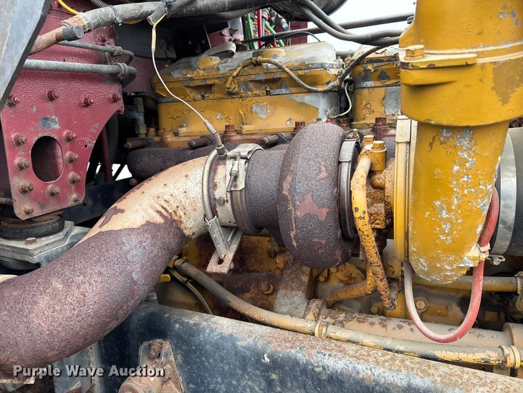 image for item EM5034 1994 Freightliner FLD semi truck