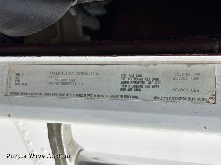 image for item EM5034 1994 Freightliner FLD semi truck