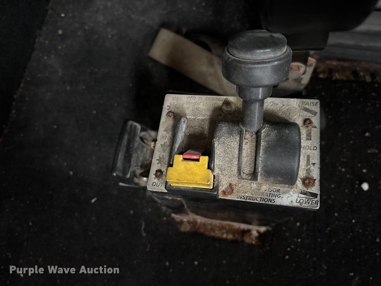 image for item EM5045 1997 Freightliner FLD semi truck