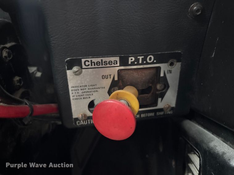 image for item EM5045 1997 Freightliner FLD semi truck