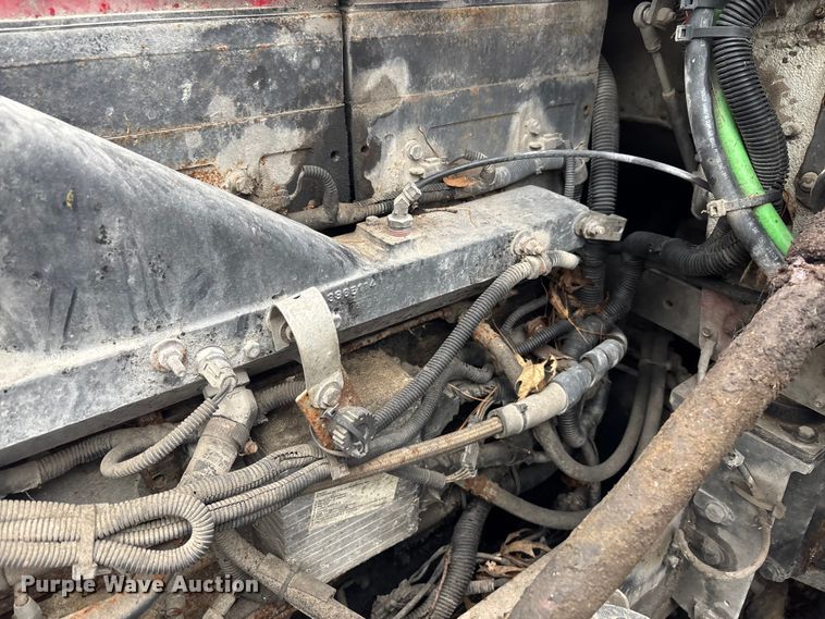 image for item EM5045 1997 Freightliner FLD semi truck