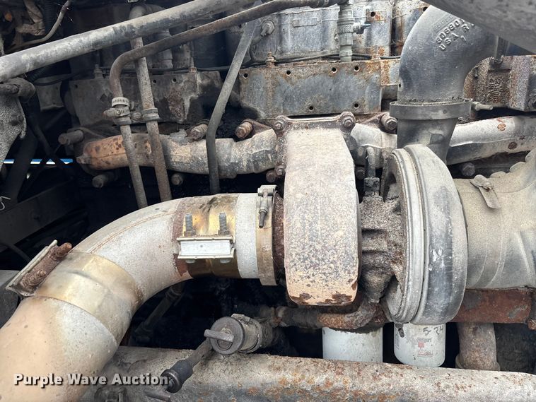 image for item EM5045 1997 Freightliner FLD semi truck