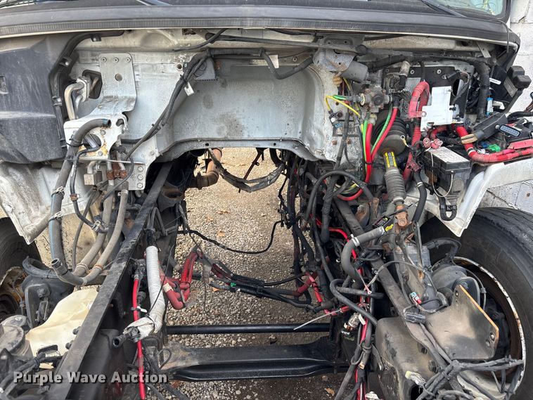 image for item EM5049 2020 Freightliner Business Class M2 truck cab and chassis