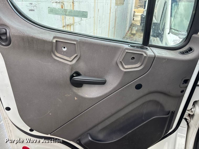 image for item EM5049 2020 Freightliner Business Class M2 truck cab and chassis