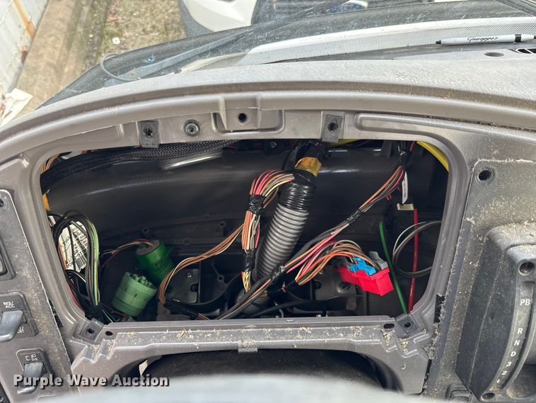 image for item EM5049 2020 Freightliner Business Class M2 truck cab and chassis