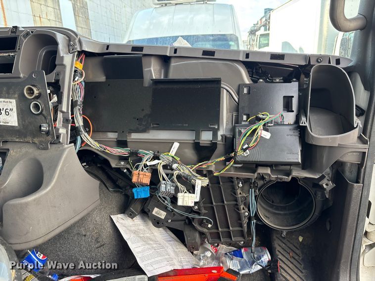 image for item EM5049 2020 Freightliner Business Class M2 truck cab and chassis