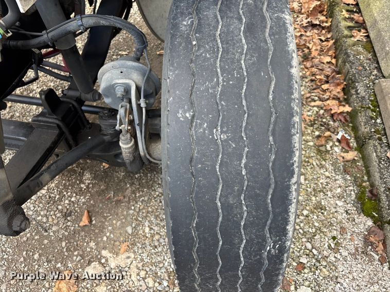 image for item EM5049 2020 Freightliner Business Class M2 truck cab and chassis