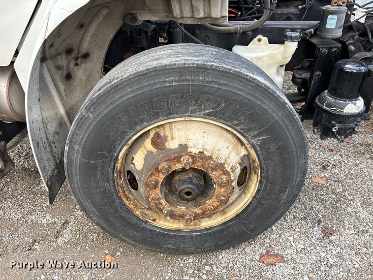 image for item EM5049 2020 Freightliner Business Class M2 truck cab and chassis