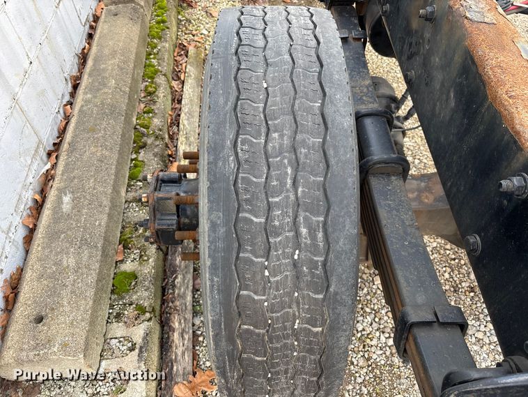 image for item EM5049 2020 Freightliner Business Class M2 truck cab and chassis