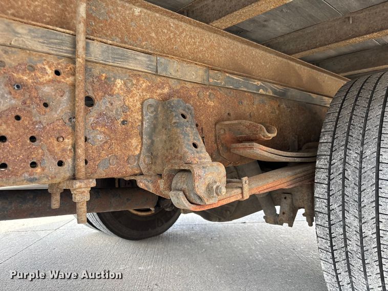 image for item EM5050 2016 Isuzu NPR box truck