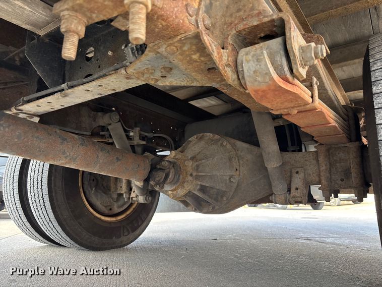 image for item EM5050 2016 Isuzu NPR box truck