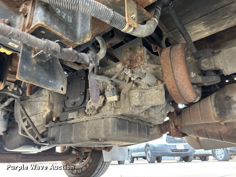 image for item EM5050 2016 Isuzu NPR box truck