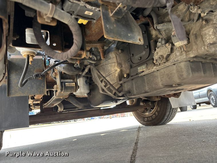 image for item EM5050 2016 Isuzu NPR box truck