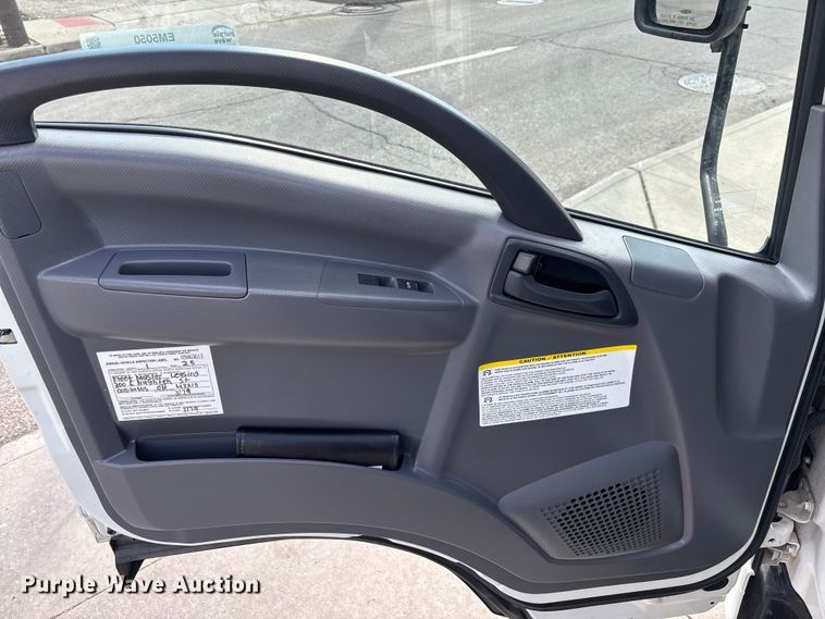 image for item EM5050 2016 Isuzu NPR box truck