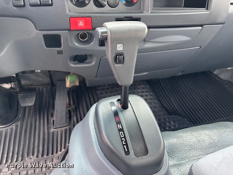 image for item EM5050 2016 Isuzu NPR box truck