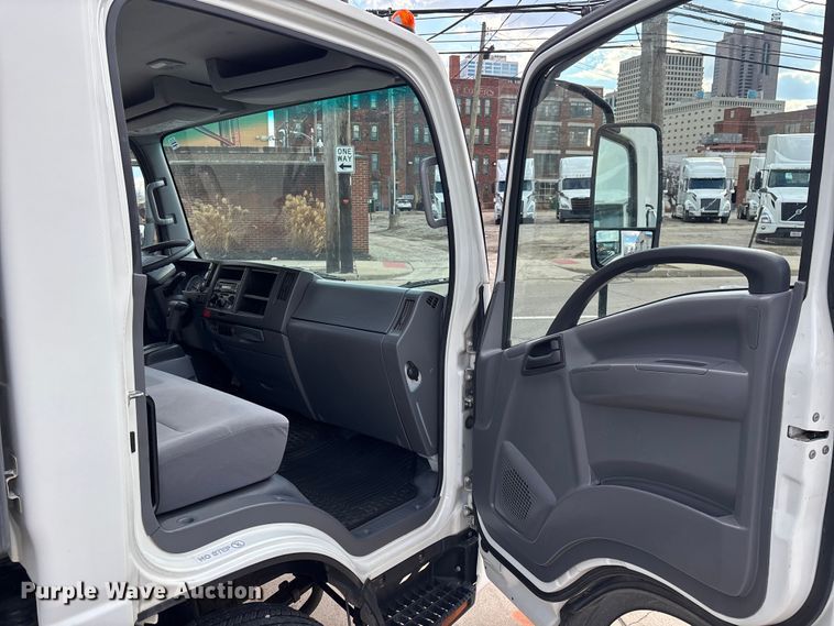 image for item EM5050 2016 Isuzu NPR box truck