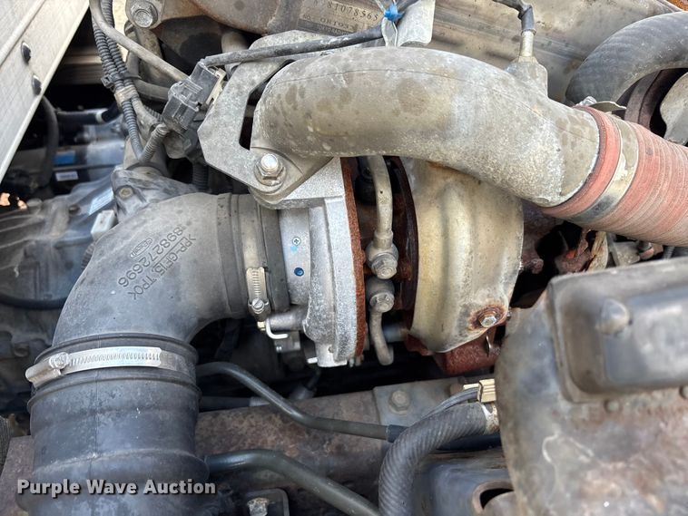 image for item EM5050 2016 Isuzu NPR box truck