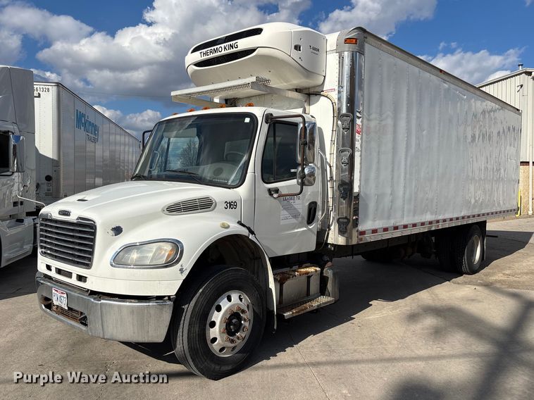 image for item EM5051 2016 Freightliner Business Class M2 refrigerated truck