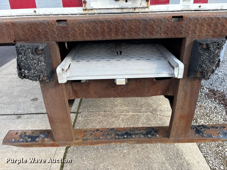 image for item EM5051 2016 Freightliner Business Class M2 refrigerated truck