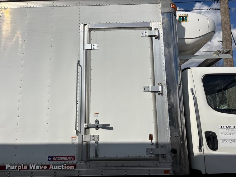 image for item EM5051 2016 Freightliner Business Class M2 refrigerated truck