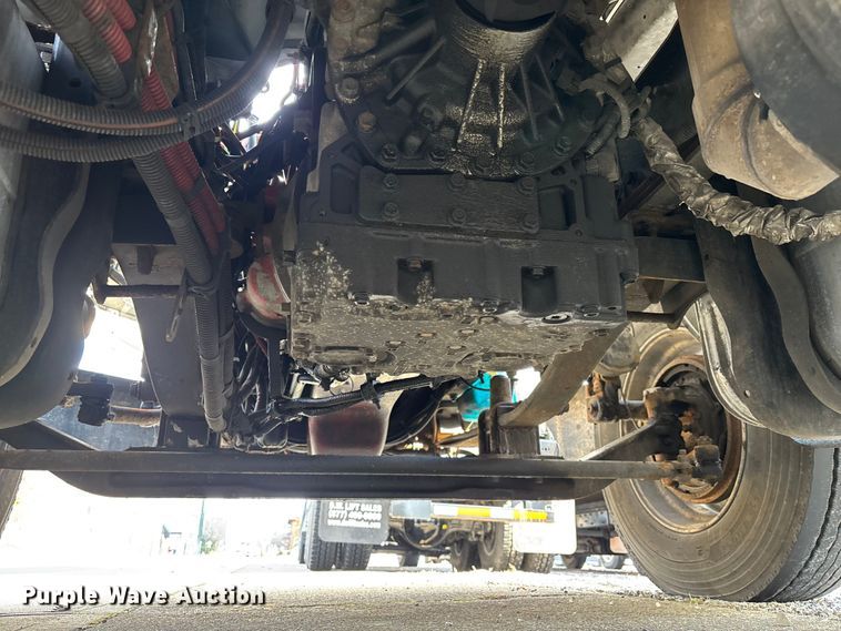 image for item EM5051 2016 Freightliner Business Class M2 refrigerated truck