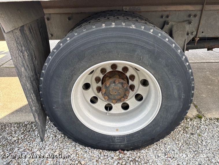 image for item EM5051 2016 Freightliner Business Class M2 refrigerated truck