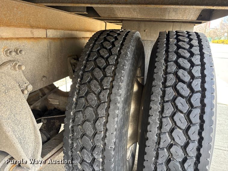 image for item EM5051 2016 Freightliner Business Class M2 refrigerated truck