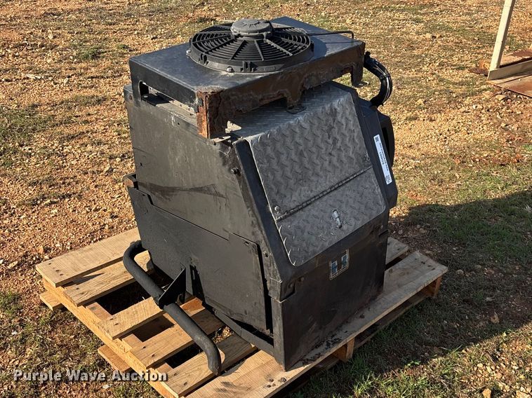 image for item EO4051 Thermo King auxiliary power unit