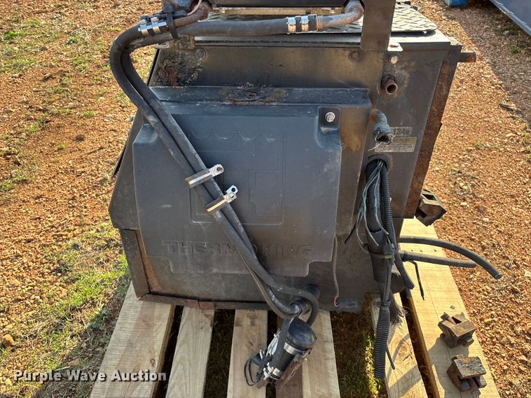 image for item EO4051 Thermo King auxiliary power unit