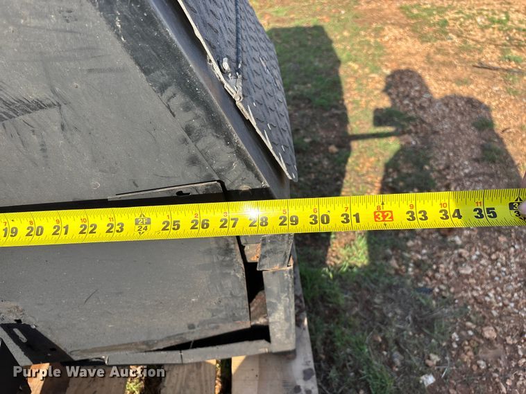 image for item EO4051 Thermo King auxiliary power unit