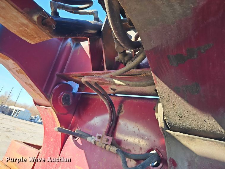 image for item EO7147 1992 Trail King Industries TK80HDG-443 lowboy equipment trailer