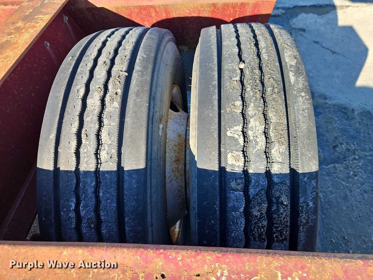 image for item EO7147 1992 Trail King Industries TK80HDG-443 lowboy equipment trailer