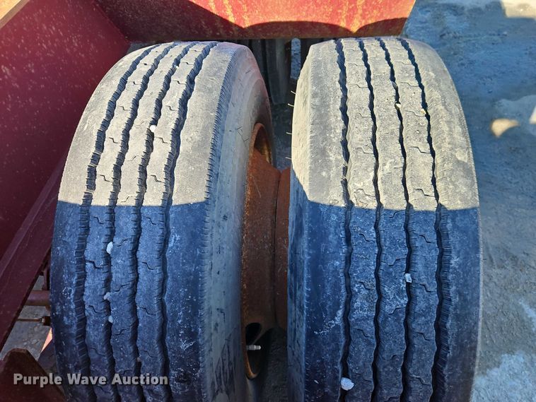 image for item EO7147 1992 Trail King Industries TK80HDG-443 lowboy equipment trailer