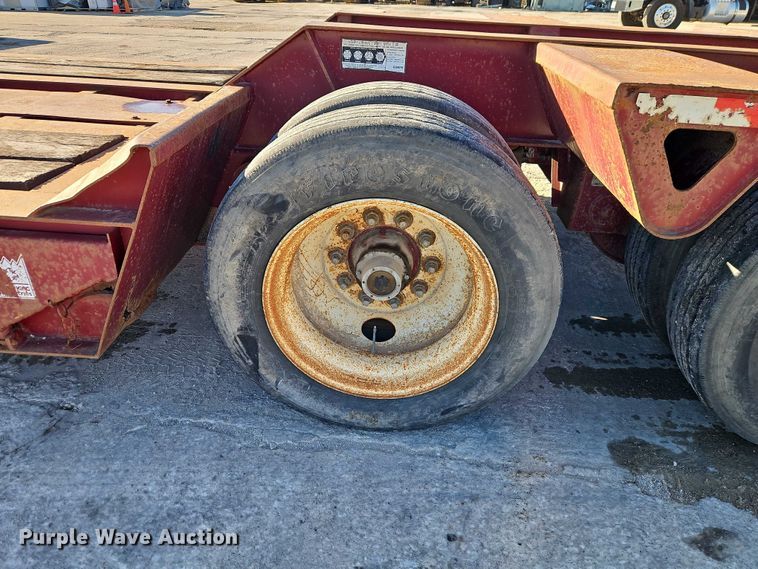 image for item EO7147 1992 Trail King Industries TK80HDG-443 lowboy equipment trailer