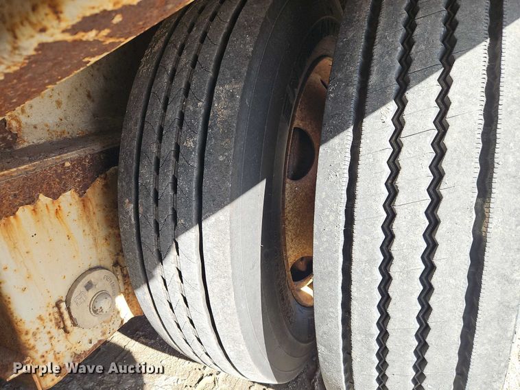 image for item EO7148 2008 Trail King Industries TK70DGHT-502 hydraulic tail lowboy equipment trailer