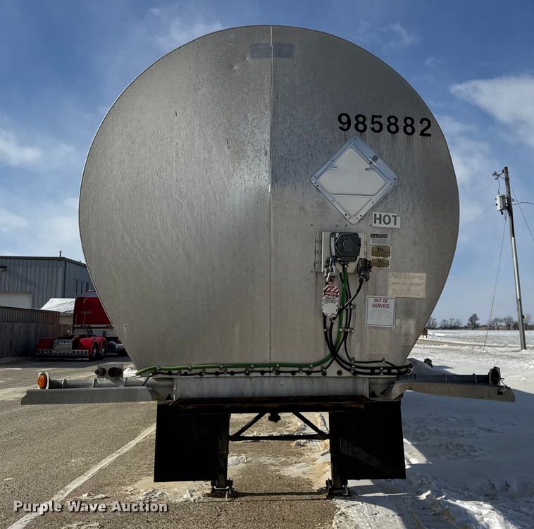 image for item ER0394 1998 Polar asphalt trailer