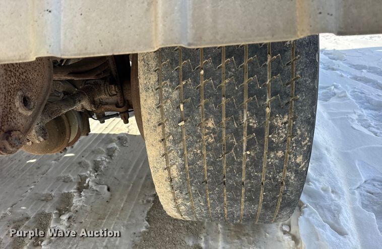 image for item ER0394 1998 Polar asphalt trailer