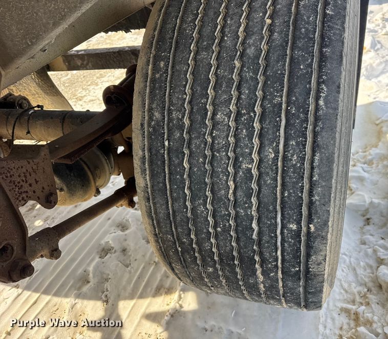 image for item ER0394 1998 Polar asphalt trailer