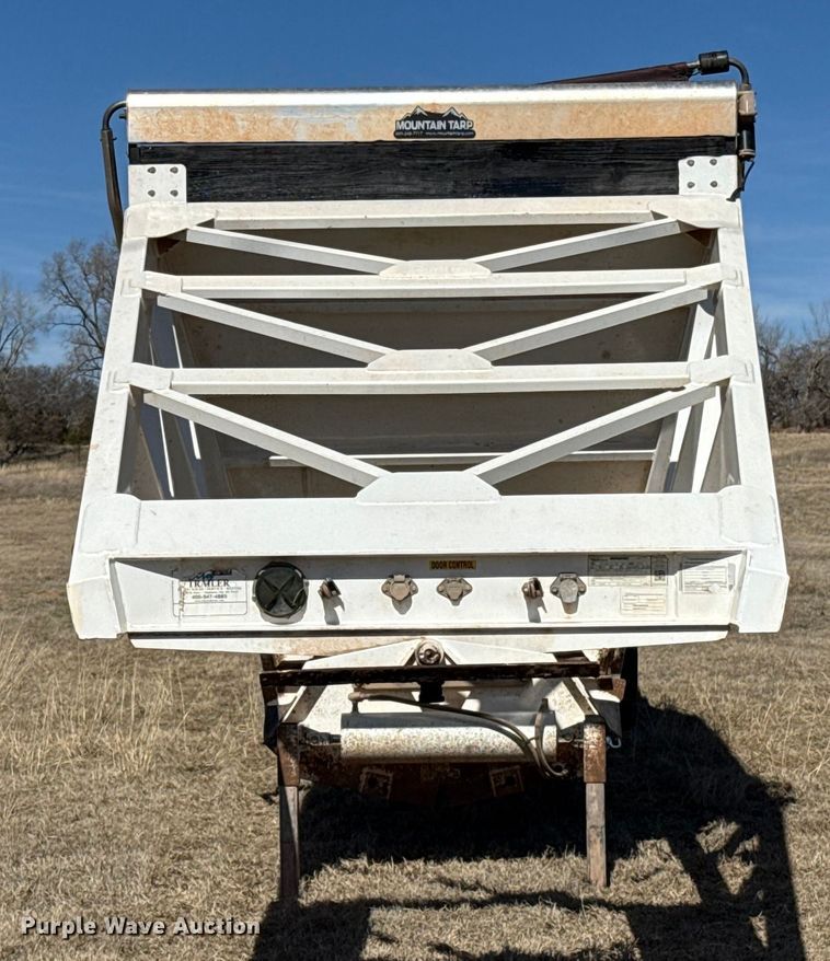 image for item ES5827 2021 Manac 4B240A200 bottom dump trailer