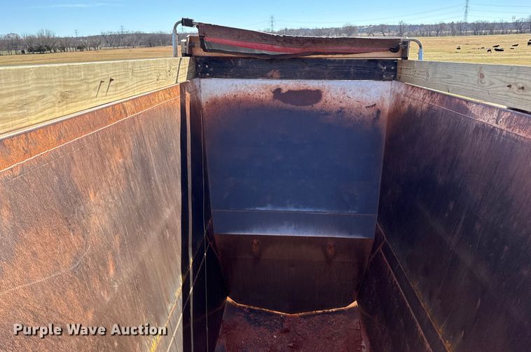 image for item ES5827 2021 Manac 4B240A200 bottom dump trailer