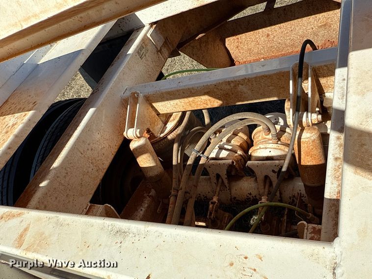 image for item ES5827 2021 Manac 4B240A200 bottom dump trailer