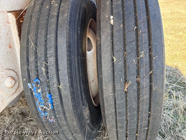 image for item ES5827 2021 Manac 4B240A200 bottom dump trailer