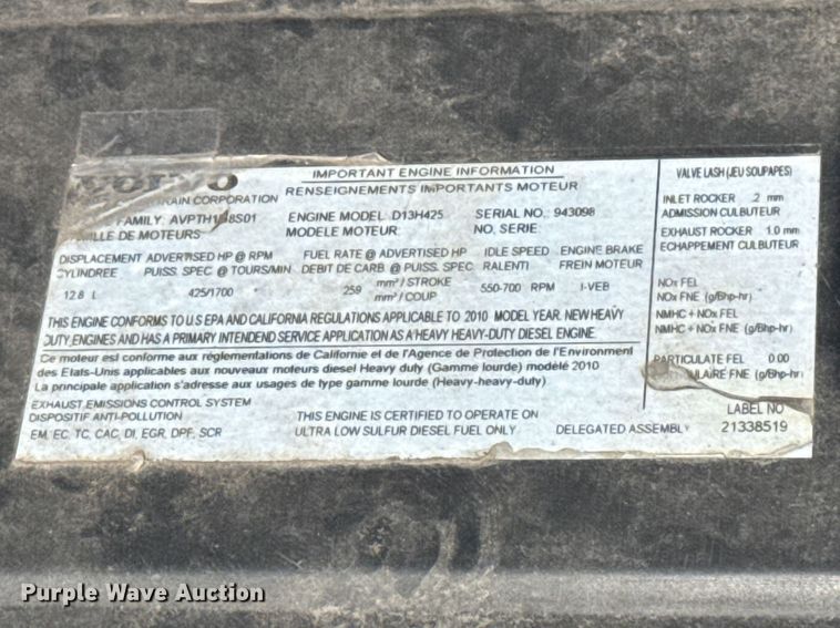 image for item ES5923 2011 Volvo VN semi truck