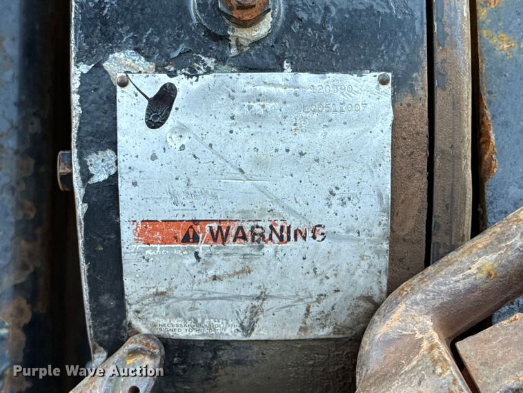 image for item ES5973 2011 Peterbilt 348 rollback truck