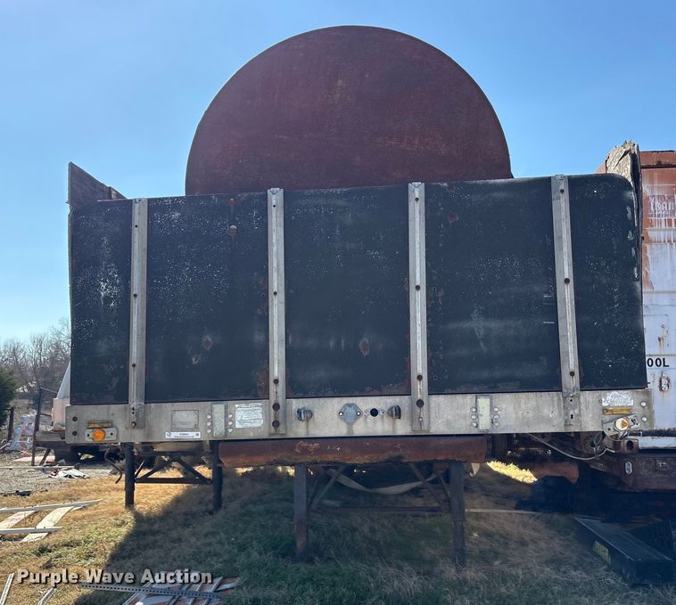 image for item ES8564 1997 Transcraft Eagle W2 flatbed trailer