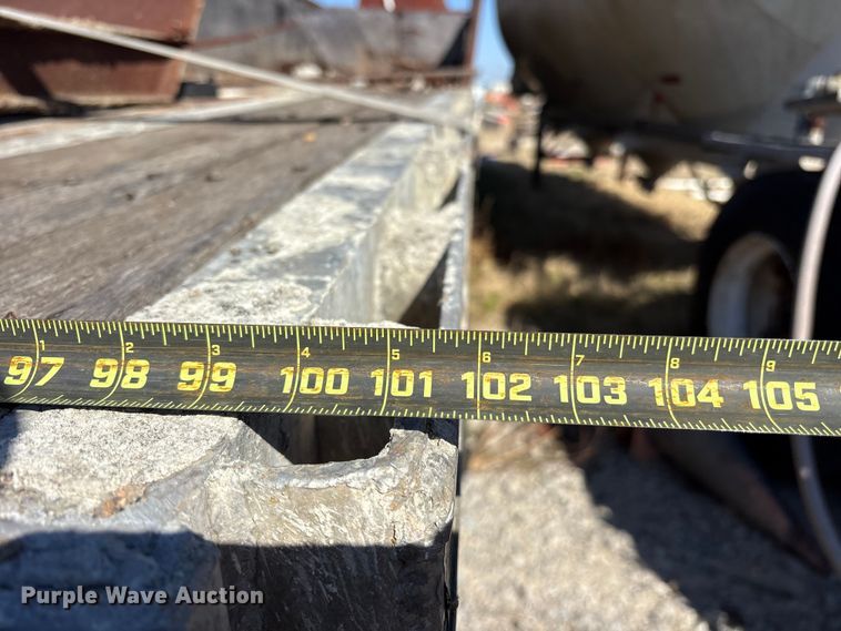 image for item ES8564 1997 Transcraft Eagle W2 flatbed trailer