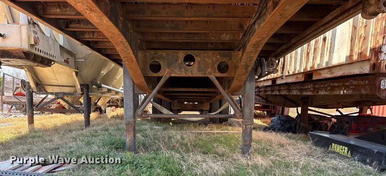 image for item ES8564 1997 Transcraft Eagle W2 flatbed trailer