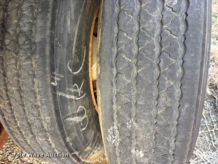 image for item ES8564 1997 Transcraft Eagle W2 flatbed trailer